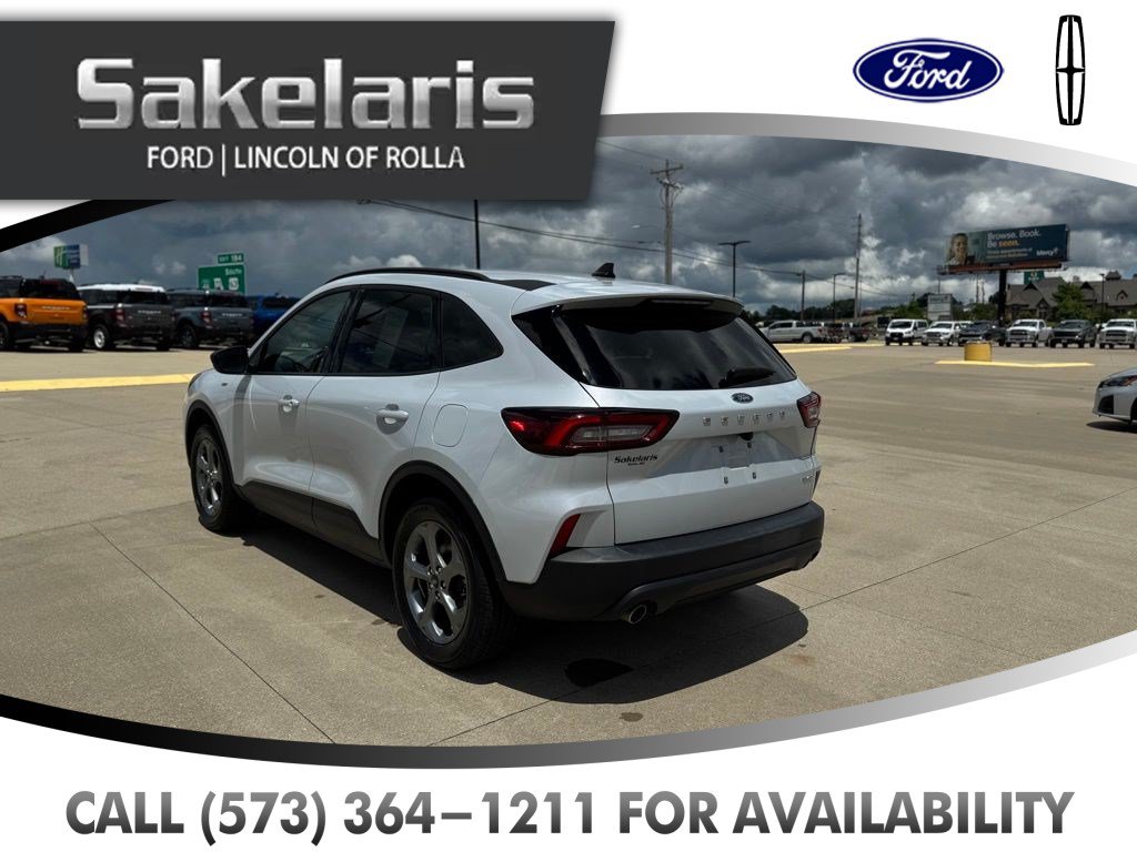 Certified 2025 Ford Escape ST-Line AWD/4WD image 7