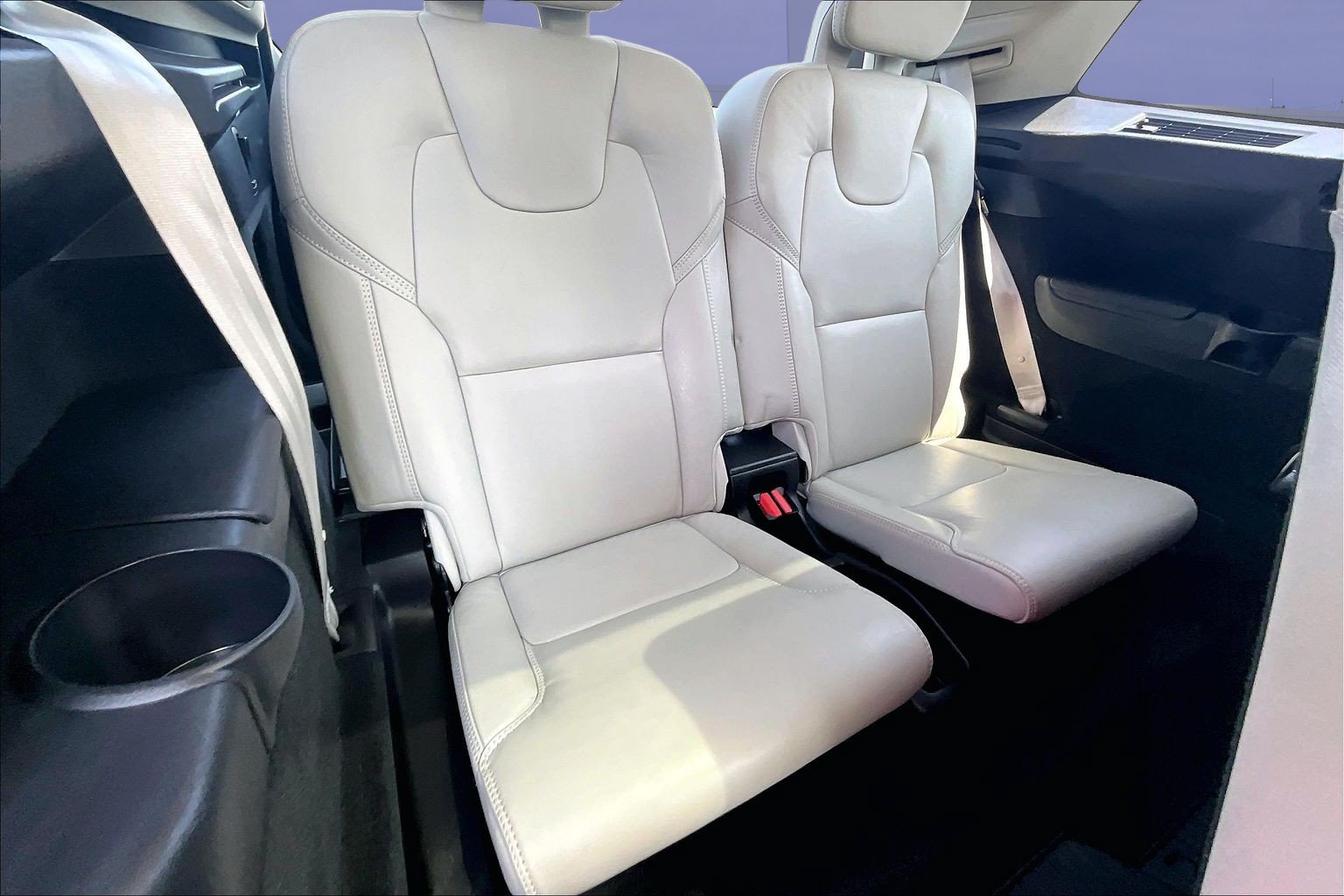 Used 2022 Volvo XC90 T8 Inscription w/ Advanced Package AWD/4WD image 26