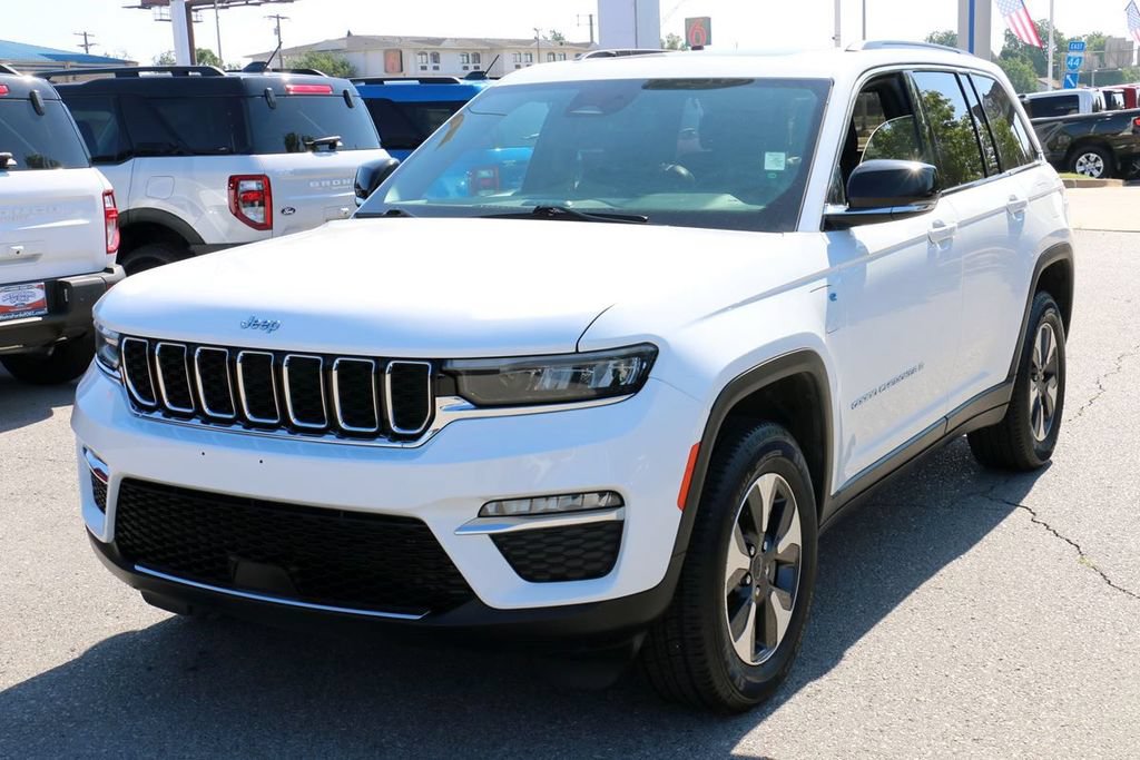 Used 2024 Jeep Grand Cherokee Limited 4xe AWD/4WD image 2