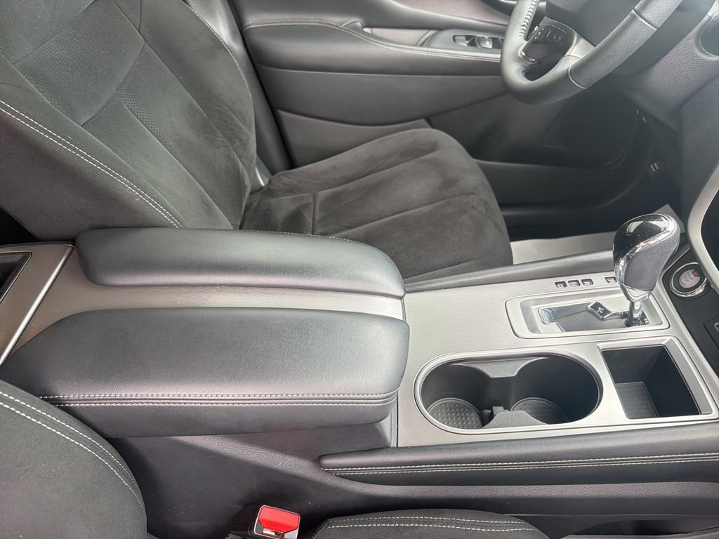 Used 2020 Nissan Murano SV AWD/4WD image 38