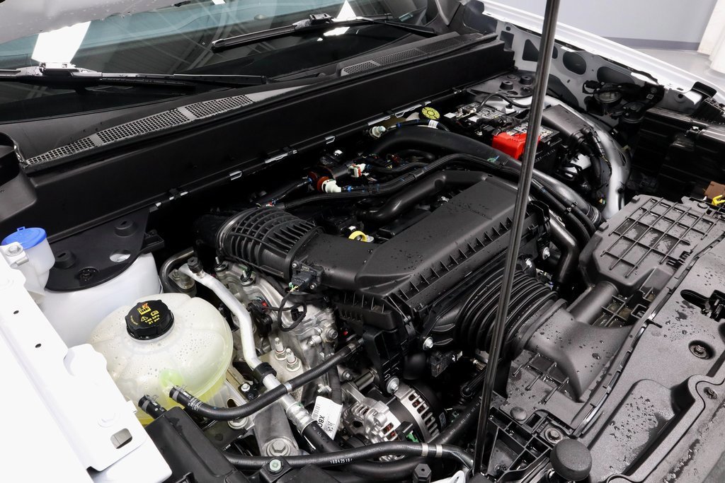 Certified 2025 Ford Maverick XLT w/ Equipment Group 302A image 18