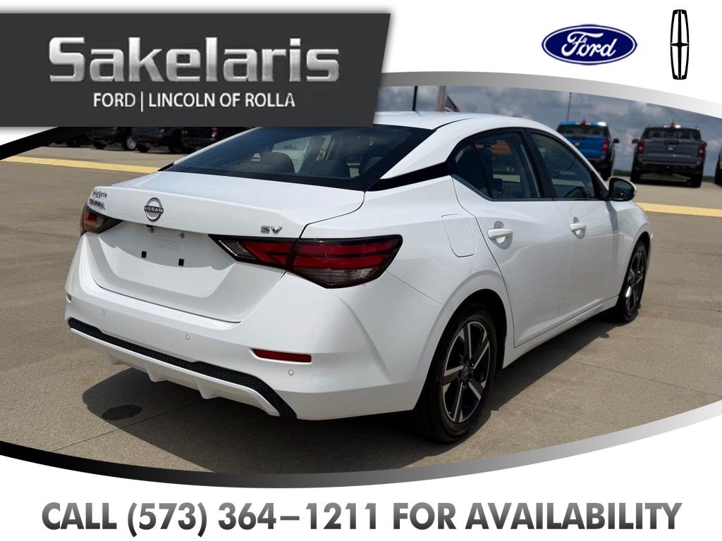 Used 2024 Nissan Sentra SV FWD image 5