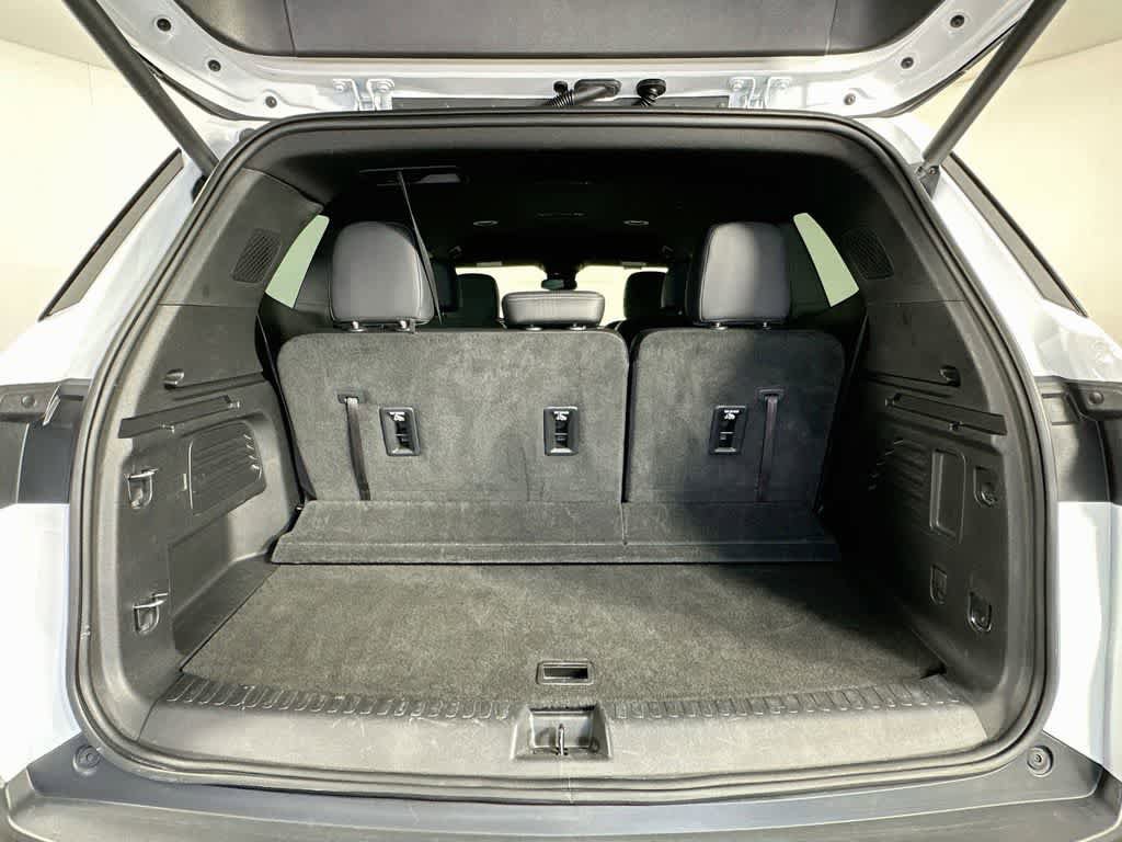 Used 2025 Buick Enclave Preferred FWD image 20