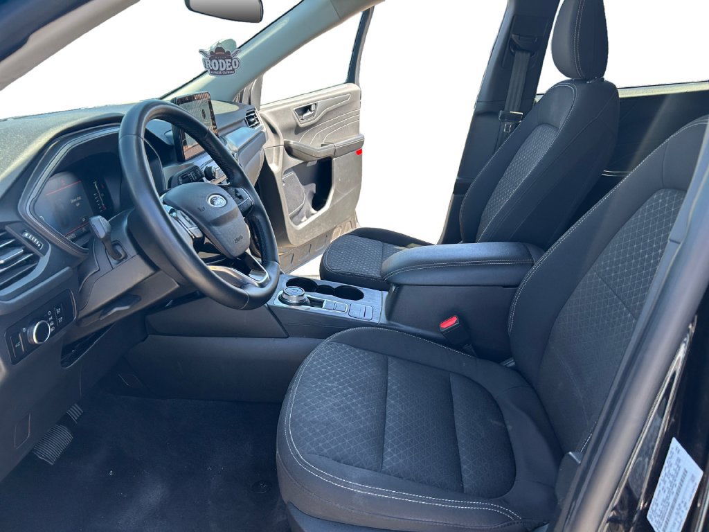 Certified 2024 Ford Escape Active AWD/4WD image 10