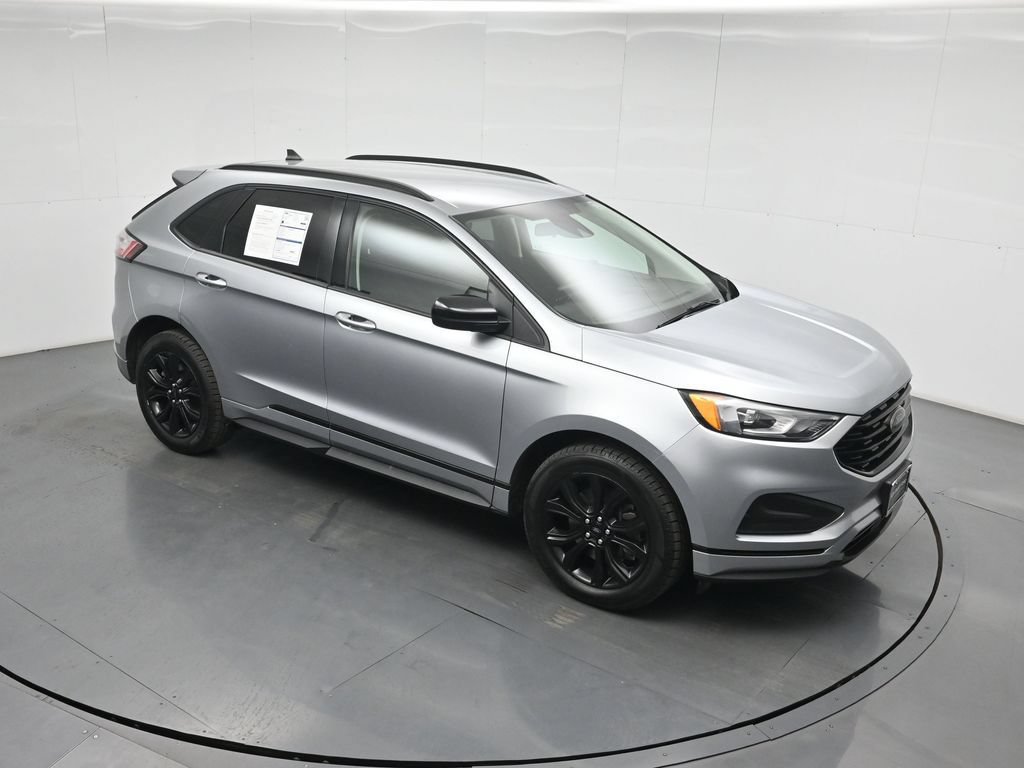 Certified 2022 Ford Edge SE w/ Black Appearance Package AWD/4WD image 37