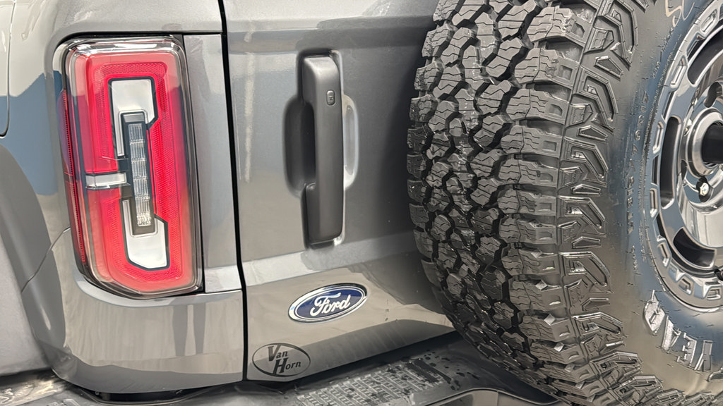 Certified 2025 Ford Bronco Badlands AWD/4WD image 39