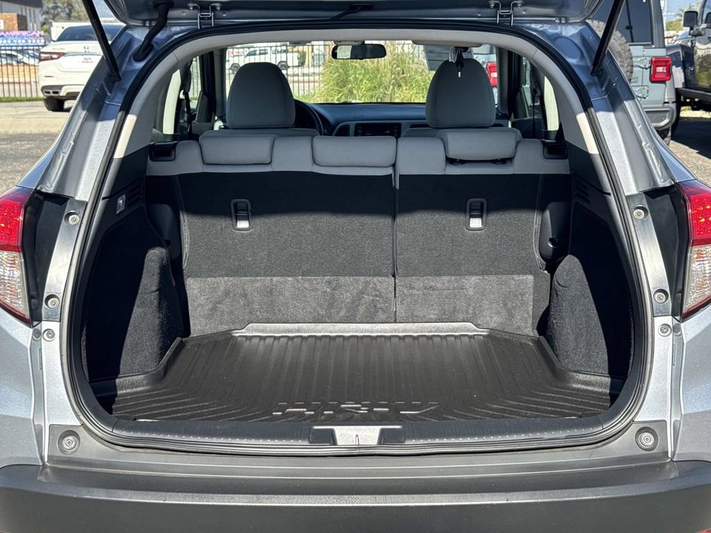 Used 2019 Honda HR-V LX image 24