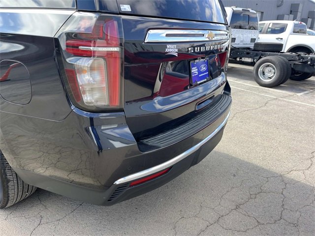 Used 2024 Chevrolet Suburban LT image 10