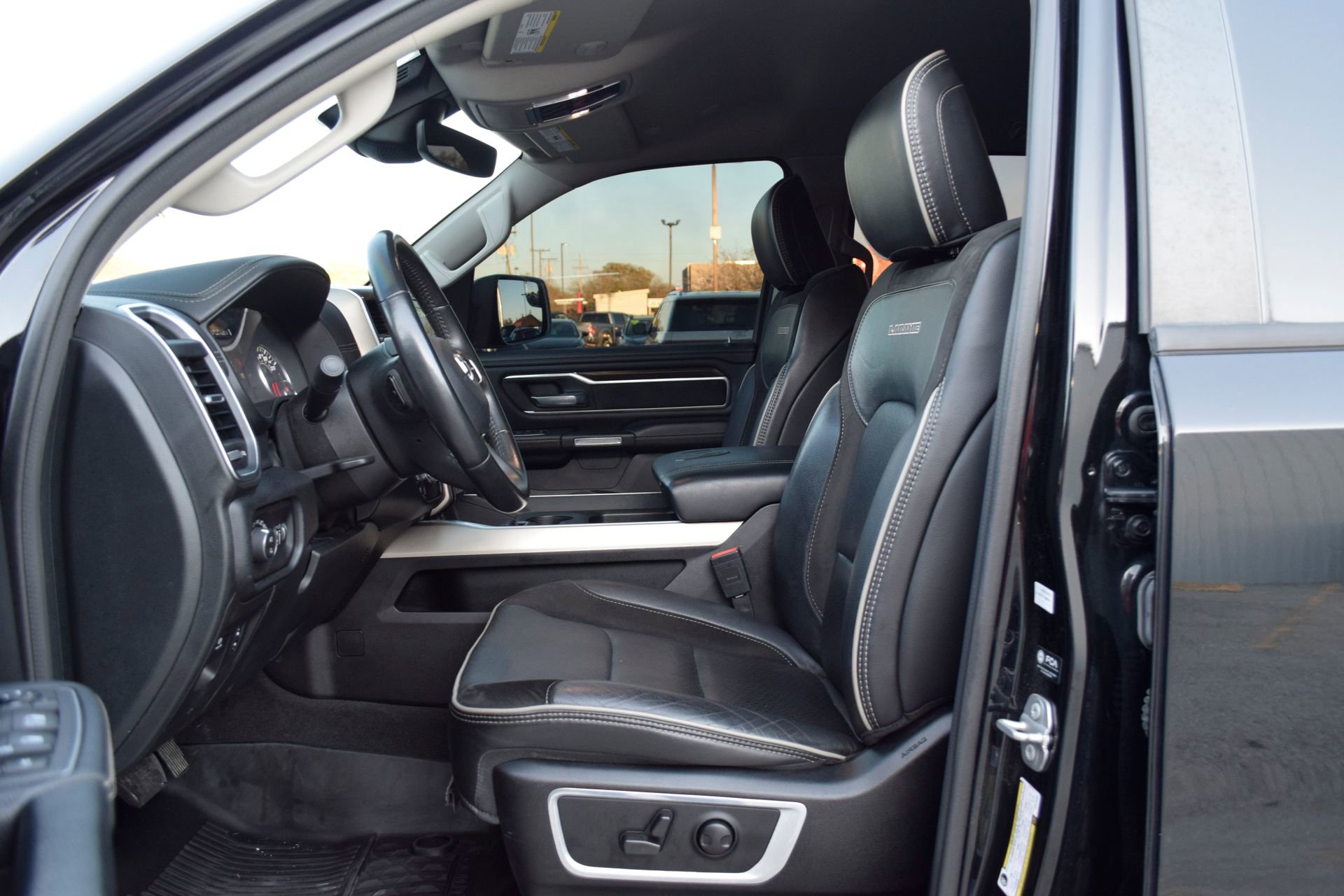 Used 2022 RAM 1500 Laramie image 18