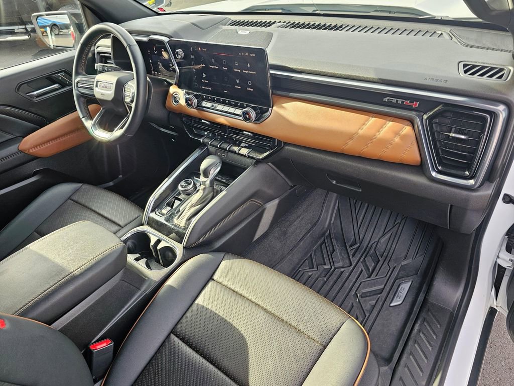 Used 2023 GMC Canyon AT4 w/ AT4 Premium Package image 15