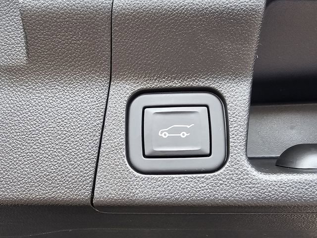 Used 2023 GMC Acadia AT4 w/ Technology Package image 33