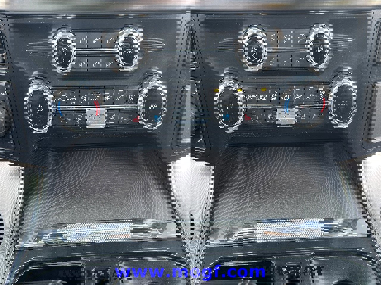 Certified 2023 Ford F150 Platinum w/ Equipment Group 701A High image 15