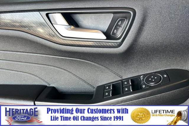 Certified 2024 Ford Escape ST-Line image 11