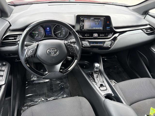 Used 2018 Toyota C-HR XLE FWD image 9