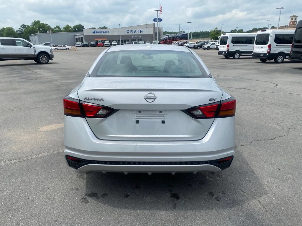 Used 2023 Nissan Altima 2.5 SV FWD image 6