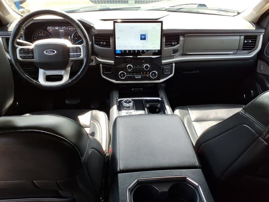 Certified 2022 Ford Expedition XLT AWD/4WD image 8