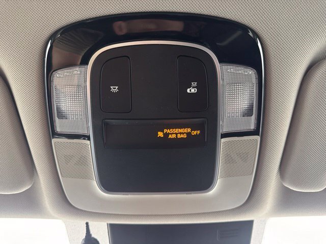 Used 2023 Hyundai Sonata SE w/ Preferred Accessory Package FWD image 11