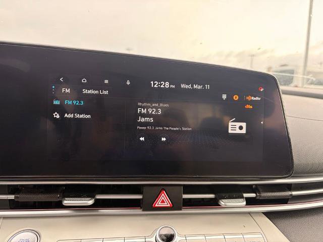 Used 2025 Hyundai Elantra Limited w/ Cargo Package image 19