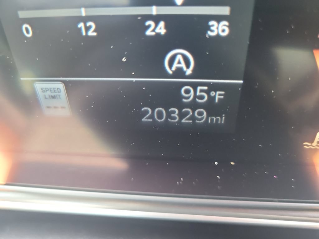 Used 2025 Kia Sorento S FWD image 30