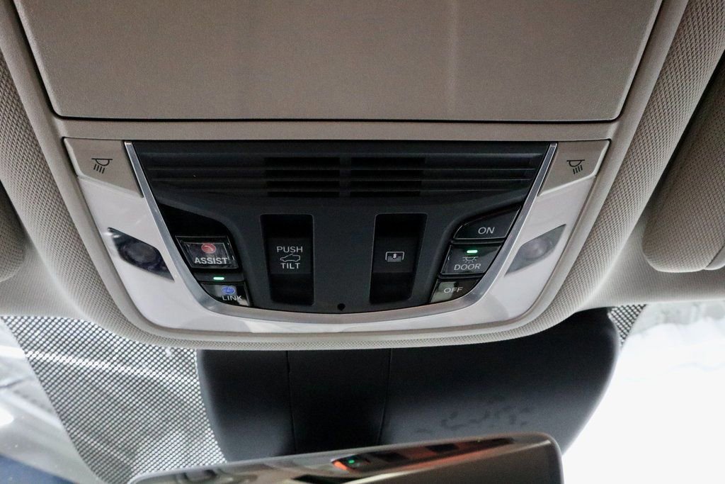 Used 2021 Acura RDX AWD w/ Advance Package image 24