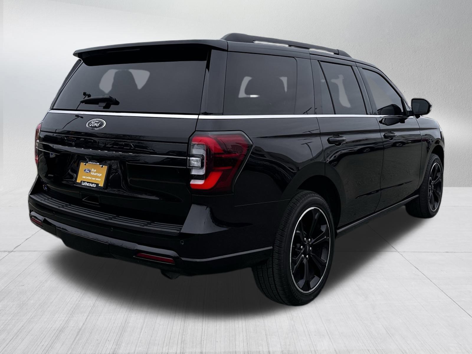 Certified 2023 Ford Expedition Limited image 5