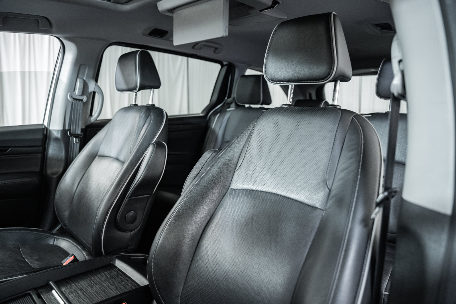 Used 2023 Honda Odyssey Elite image 40