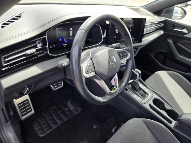 Used 2025 Volkswagen Jetta Sport FWD image 18