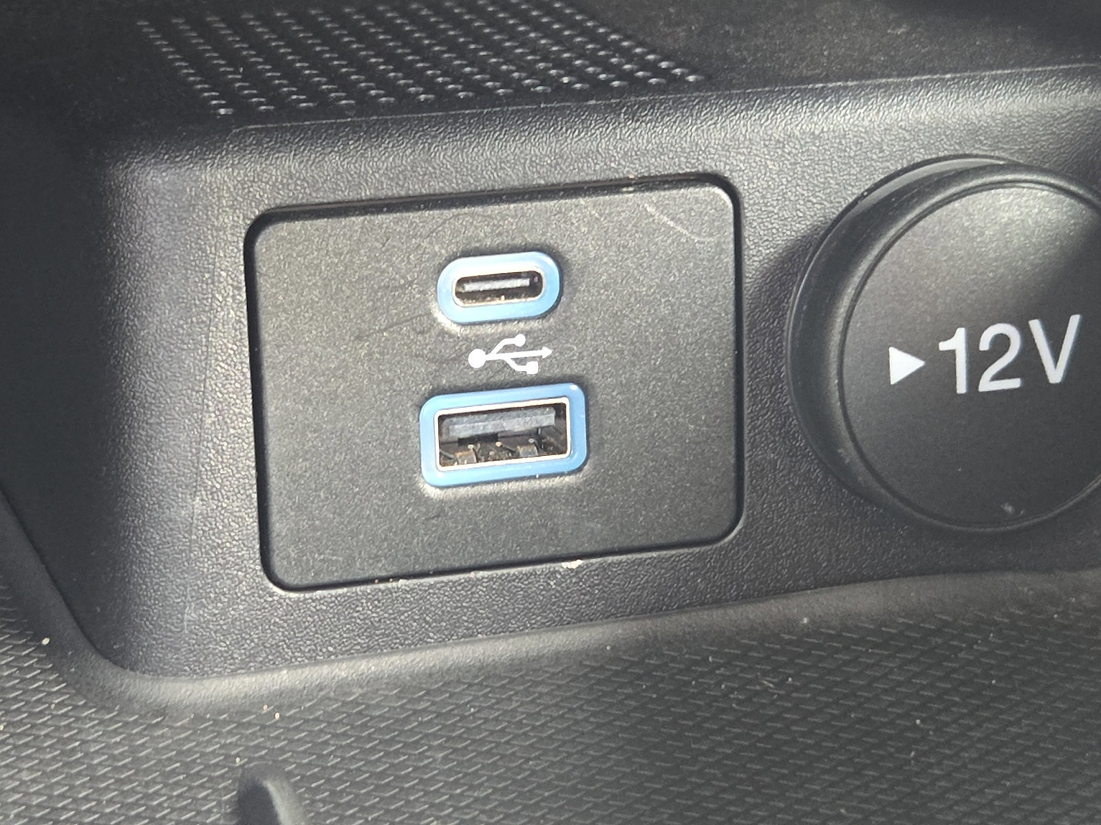 Certified 2023 Ford Escape Active w/ Cold Weather Package image 19