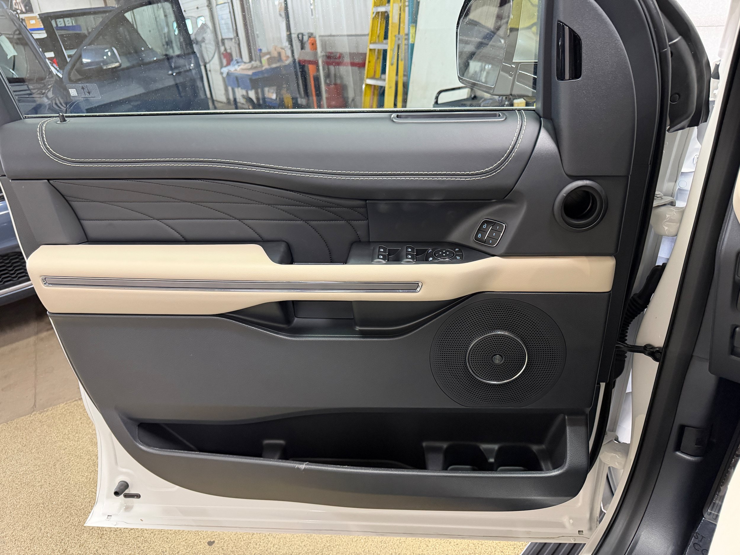 Certified 2024 Ford Expedition Max Platinum AWD/4WD image 14