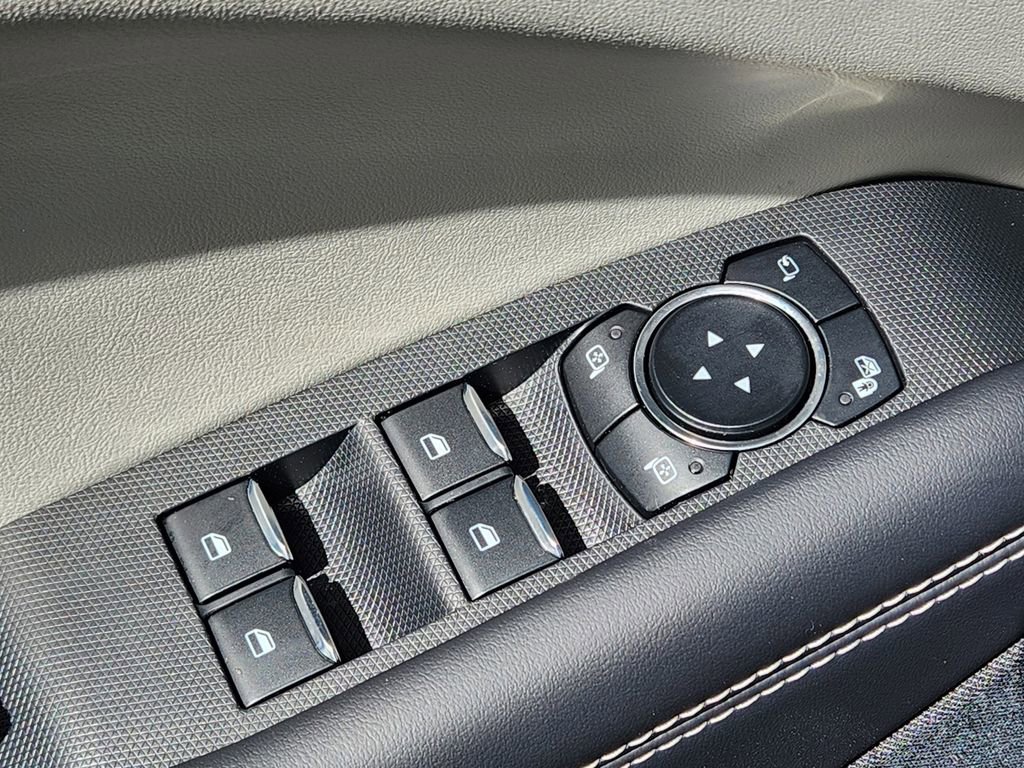 Certified 2025 Ford Mustang Mach-E Premium image 8