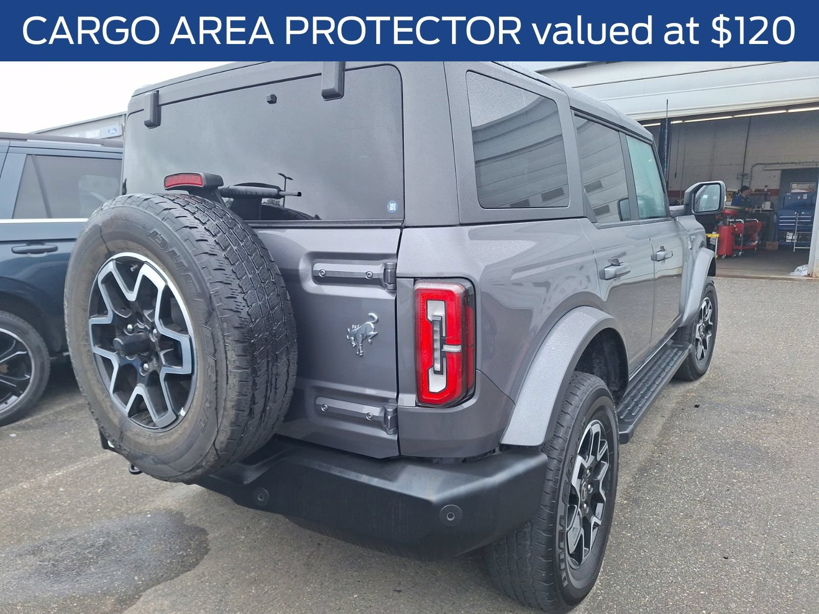 Certified 2024 Ford Bronco Outer Banks AWD/4WD image 9