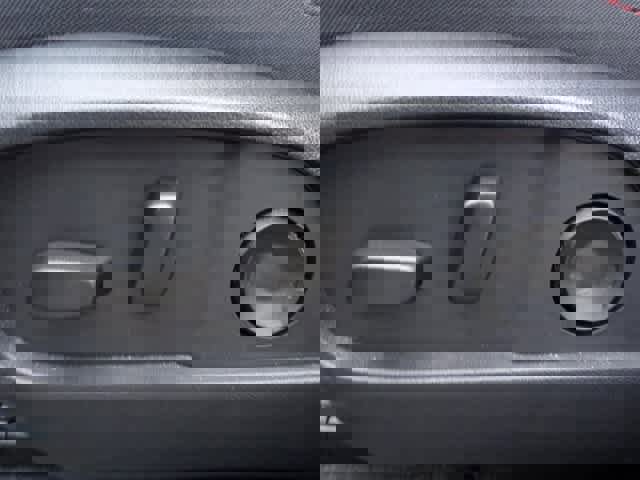 Used 2025 Chevrolet Equinox RS w/ Safety and Technology Package image 8