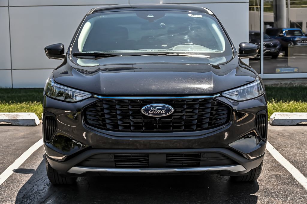 Certified 2023 Ford Escape Active w/ Tech Pack #2 AWD/4WD image 4
