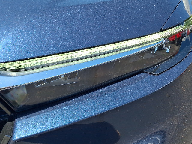 Used 2025 Honda CR-V EX image 9