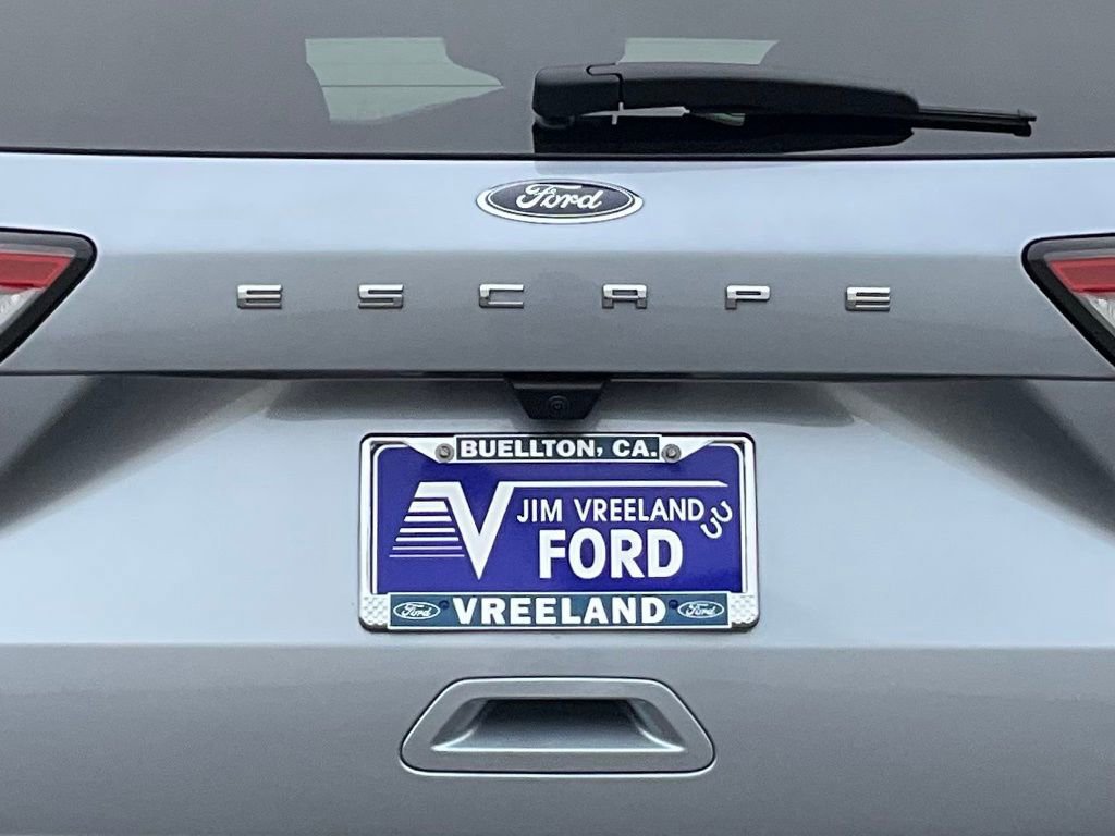 Certified 2022 Ford Escape SE image 31