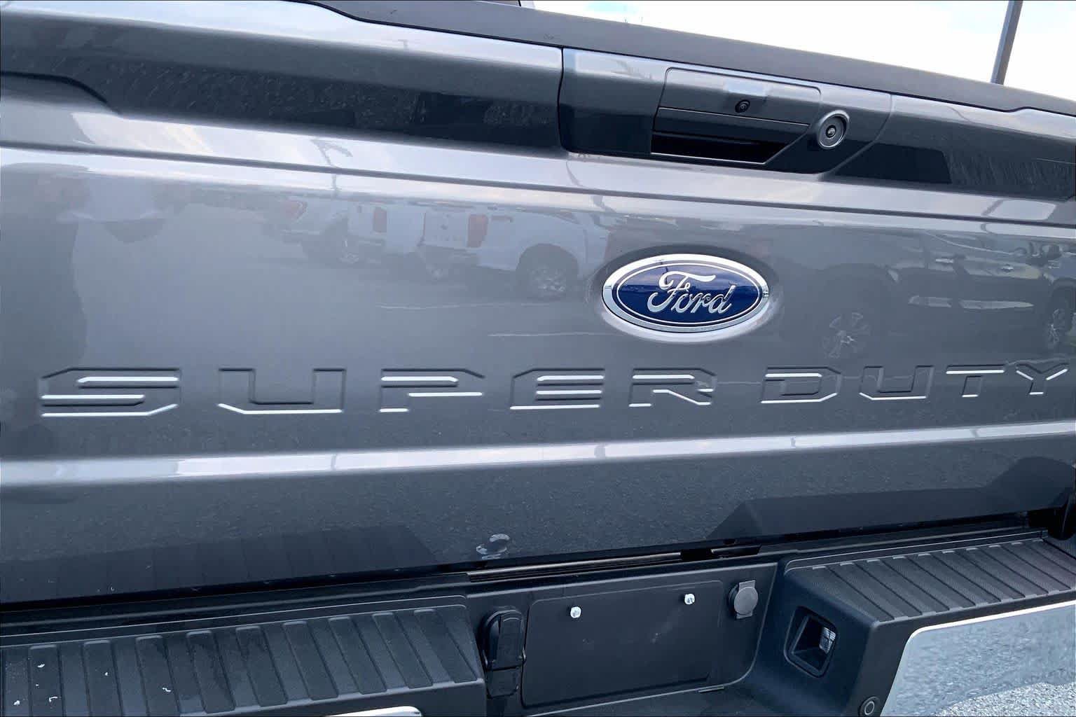 Certified 2023 Ford F250 Lariat w/ Lariat Ultimate Package AWD/4WD image 10