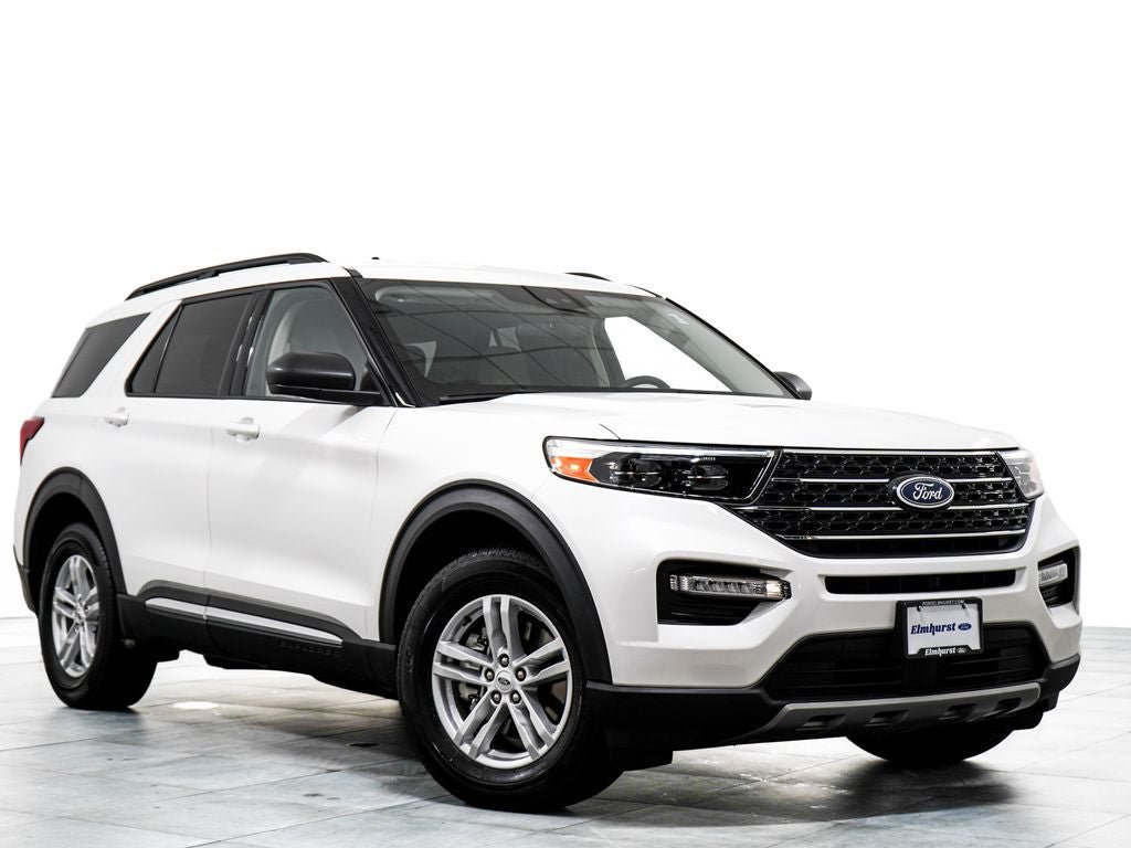 Certified 2023 Ford Explorer XLT w/ Equipment Group 202A AWD/4WD image 1