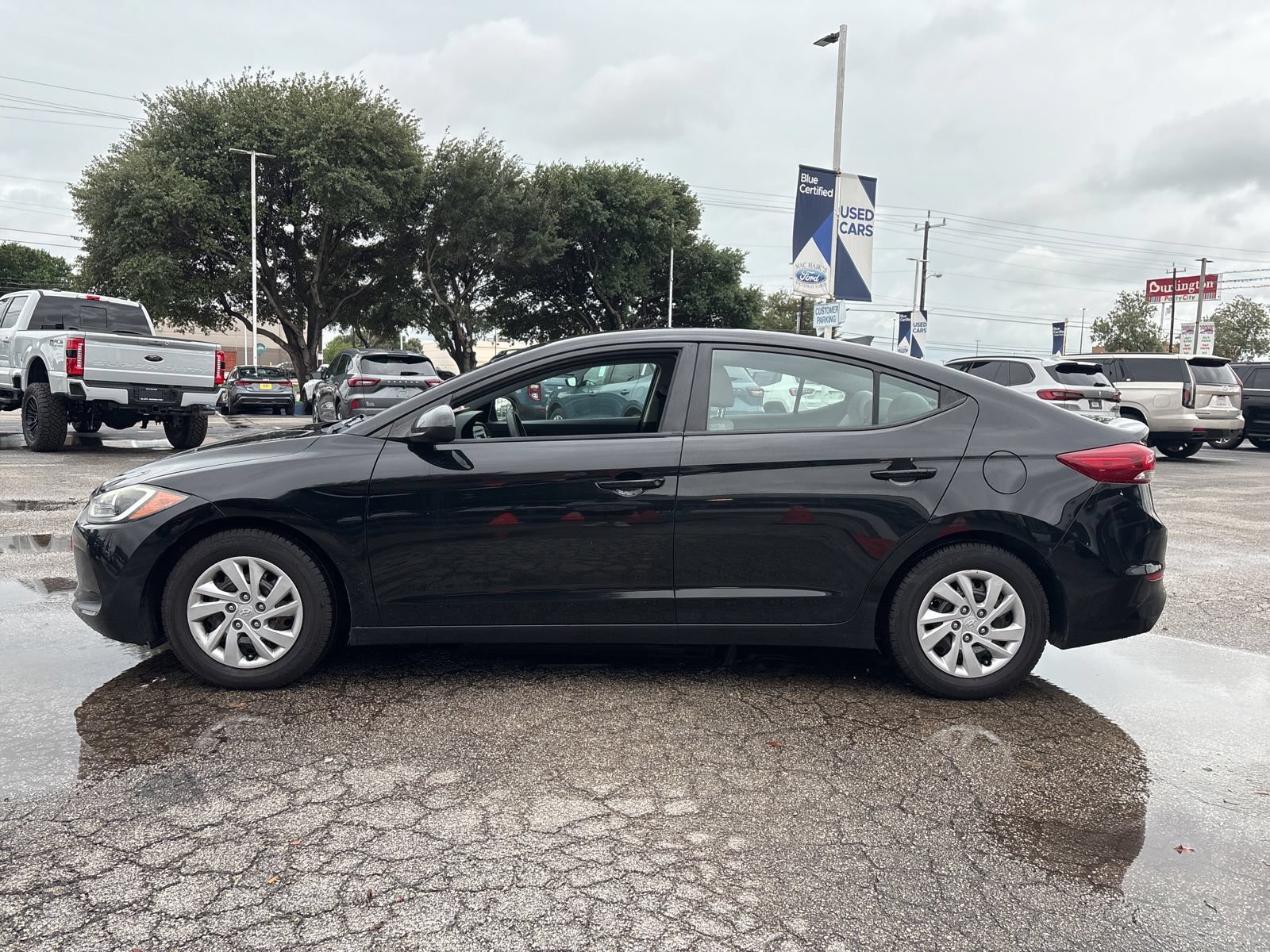 Used 2017 Hyundai Elantra SE FWD image 7