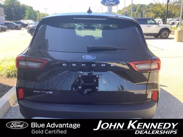 Certified 2025 Ford Escape Active AWD/4WD image 4