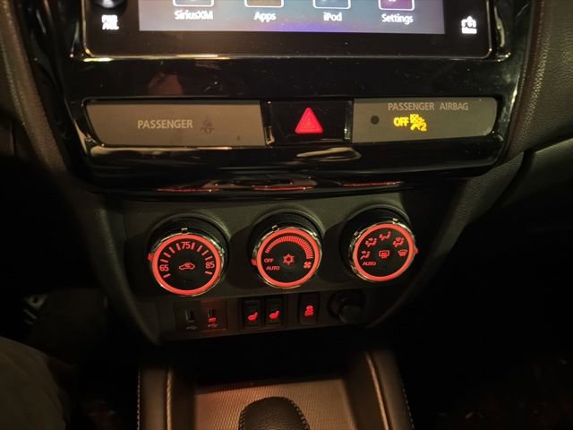 Used 2018 Mitsubishi Outlander Sport SEL image 17