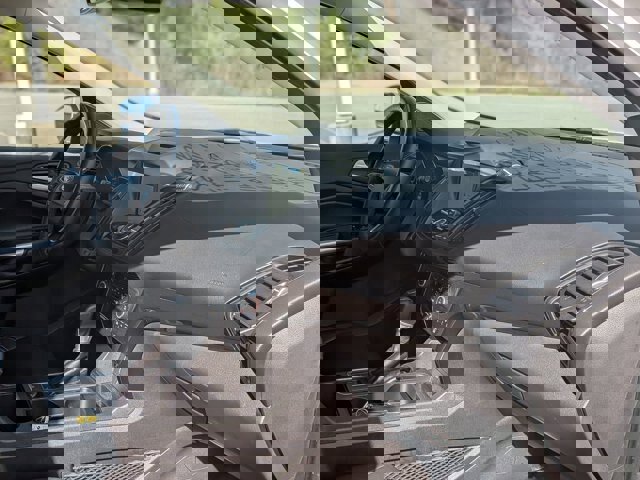 Certified 2018 Ford Escape Titanium w/ Ford Safe & Smart Package image 39