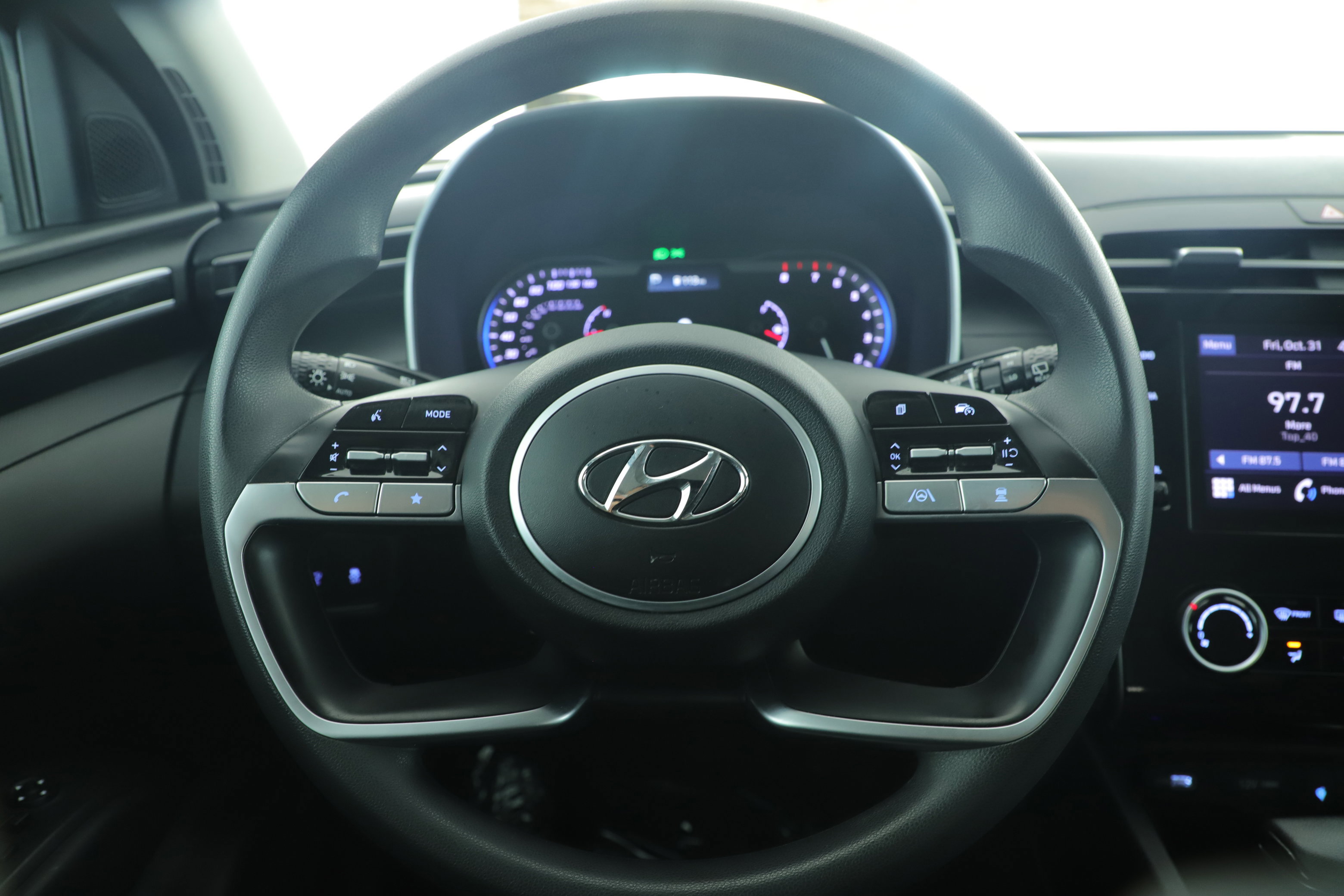 Used 2023 Hyundai Tucson SEL image 13