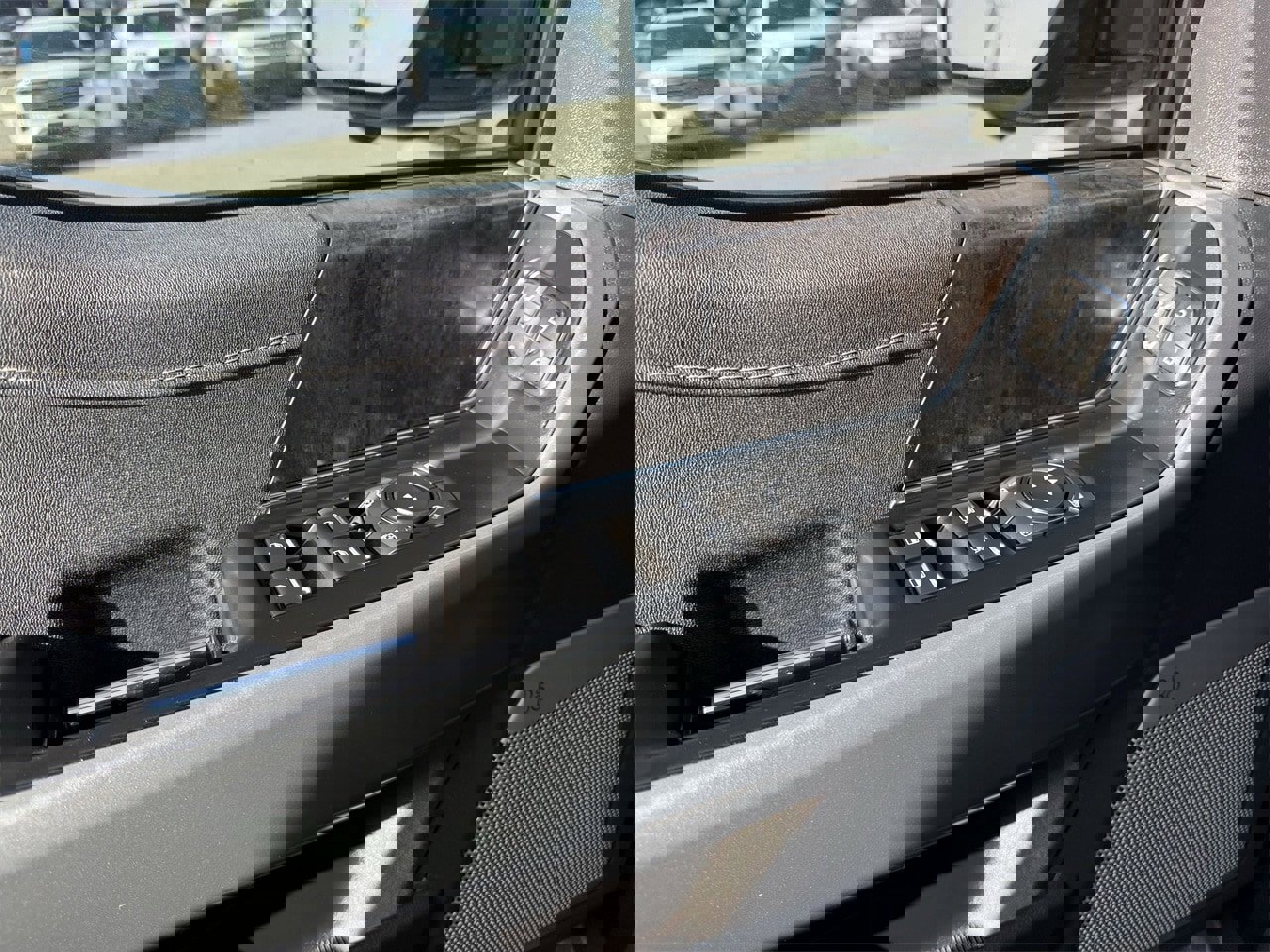 Certified 2023 Ford F150 Lariat w/ Trailer Tow Package image 23