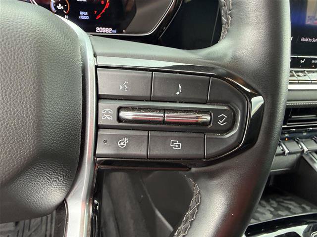 Used 2024 Chevrolet Colorado LT w/ LT Convenience Package III AWD/4WD image 19