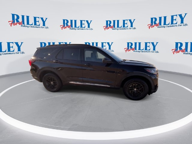 Certified 2025 Ford Explorer Active AWD/4WD image 10