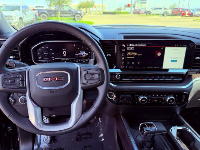 Used 2025 GMC Sierra 1500 SLT AWD/4WD image 13