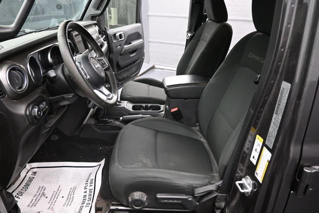 Used 2019 Jeep Wrangler Unlimited Sahara w/ Cold Weather Group AWD/4WD image 7