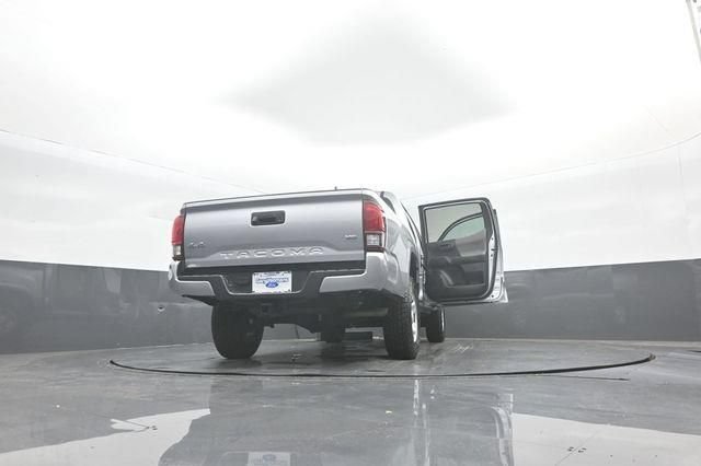Used 2023 Toyota Tacoma SR AWD/4WD image 48