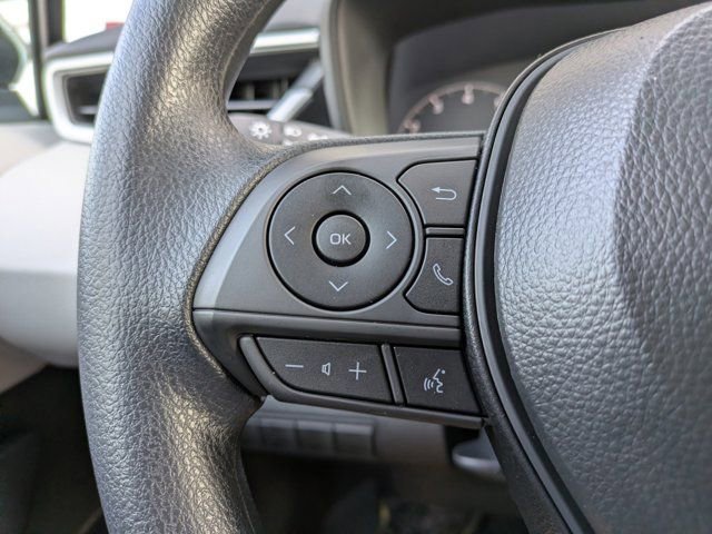 Used 2025 Toyota Corolla LE image 20