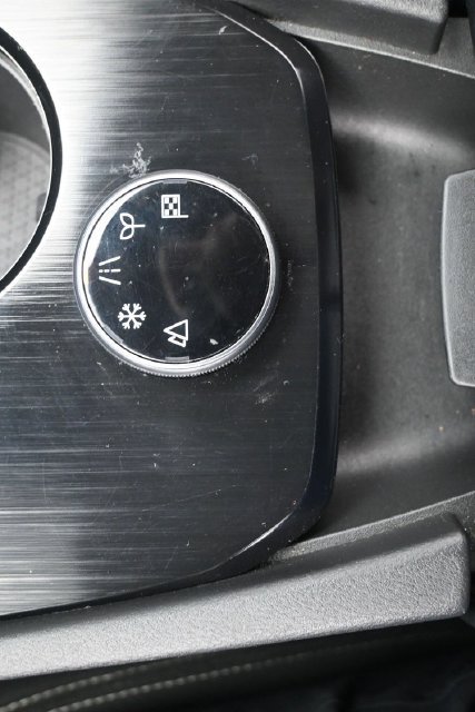 Used 2023 Nissan Rogue SV AWD/4WD image 15